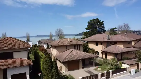 Eladó családi ház, Szántód 5 szoba 177 m² 279 M Ft