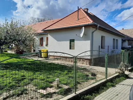 Eladó családi ház, Nágocs 6 szoba 145 m² 64 M Ft