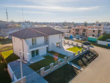 Eladó ikerház, Siófok 4 szoba 120 m² 159 M Ft