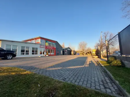 Eladó ipari ingatlan, Siófok 1100 m² 495 M Ft + Áfa